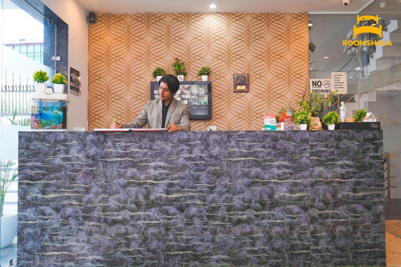 Badshahpur Hotel Ls 21 מראה חיצוני תמונה